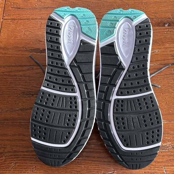 Propet Ultra Walking Shoe Women’s Grey/Mint Supportive Sneaker Size 12 Narrow - Picture 6 of 13